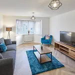 Host & Stay - Redsky House